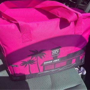 Trader joe’s PINK LIMITED EDITION TRADER JOES COOLER BAG